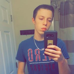 Meet your Posher, Zachary